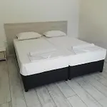 Guest And Desi Vendégház Balcsik