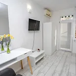 Guest And Desi Vendégház Balcsik