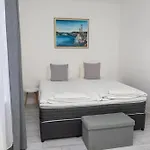 Vendégház Guest And Desi 3*