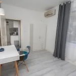 Guest And Desi 3* Balcsik