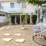 Guest And Desi Balcsik