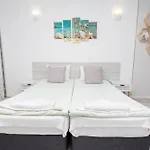 Vendégház Guest And Desi 3*