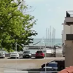 Guest And Desi Balchik