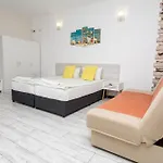 Guest And Desi Pensión Balchik