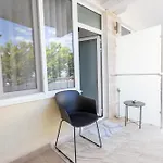 Guest And Desi Pensión 3*