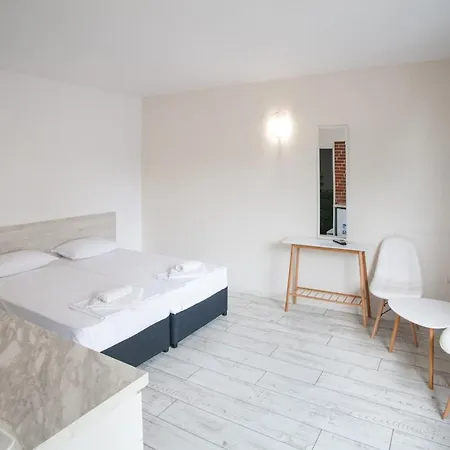 Guest And Desi Guest house