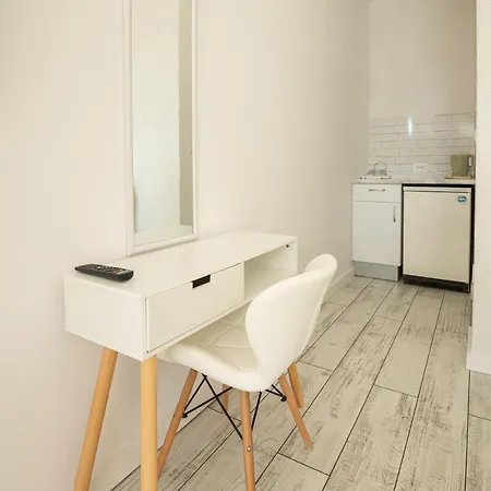 Guest And Desi Guest house 3*
