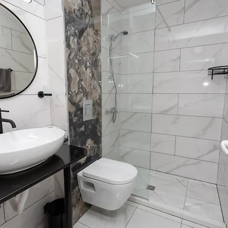 Guest And Desi Guest house 3*