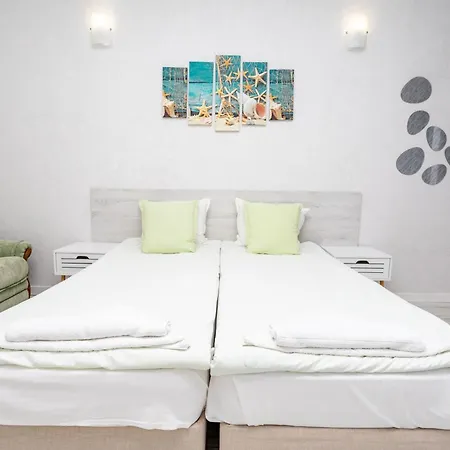 Desi - деси Guest house