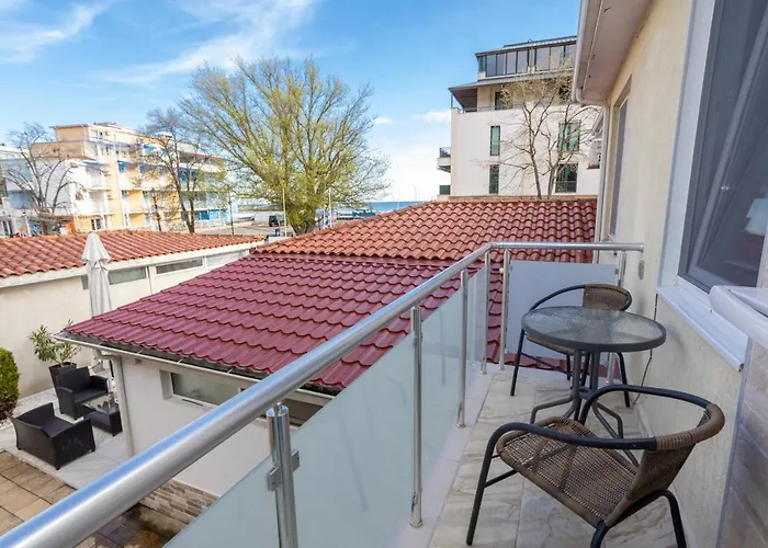 Guest And Desi Guest house