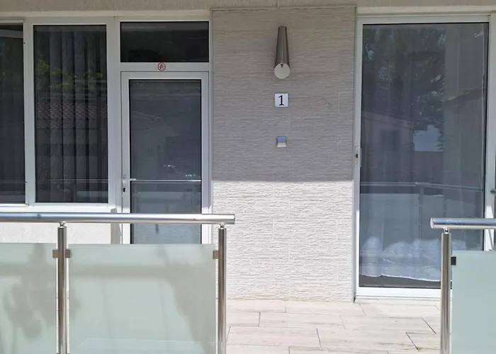 Guest house Guest And Desi 3*